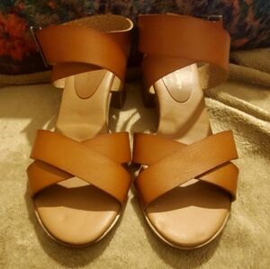 NWT Size 8 Rock & Candy Faux Leather Sandals